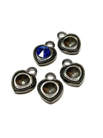 Picture of Cabochon setting 1122 Rivoli Heart 6mm - SS29 Black x1