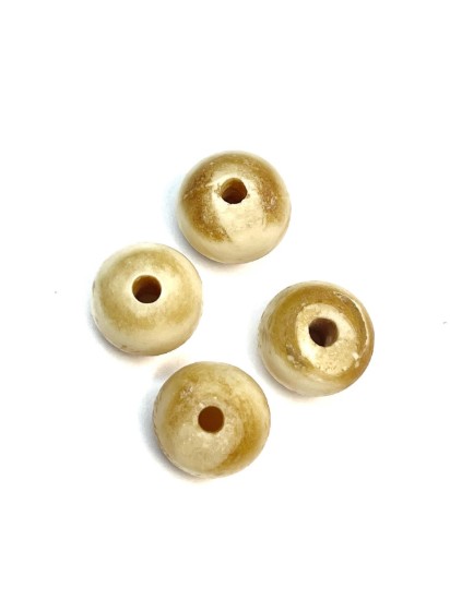 Afbeeldingen van Bone (bleached) Bead 12mm round Antique White x4