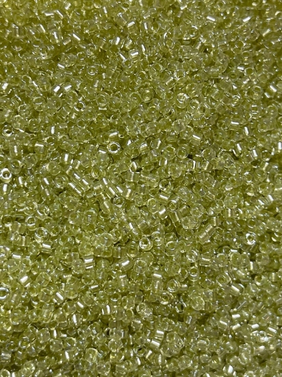 Picture of Miyuki Delica 11/0 DB903 Sparkling Celery Lined Crystal x10g