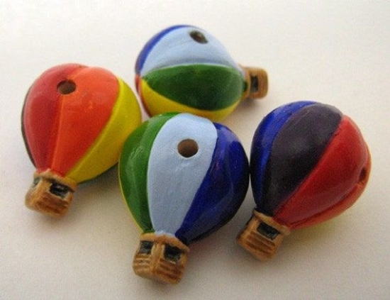 Picture of Ceramic Bead hand-painted Hot Air Balloon 26mm x1