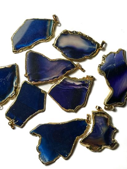 Picture of Pendant Agate Blue Dyed Gold Tone x1