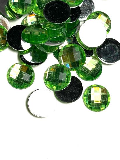 Picture of Faceted Cabochon 14mm Peridot x8