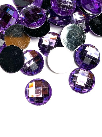 Picture of Faceted Cabochon 14mm Purple x8