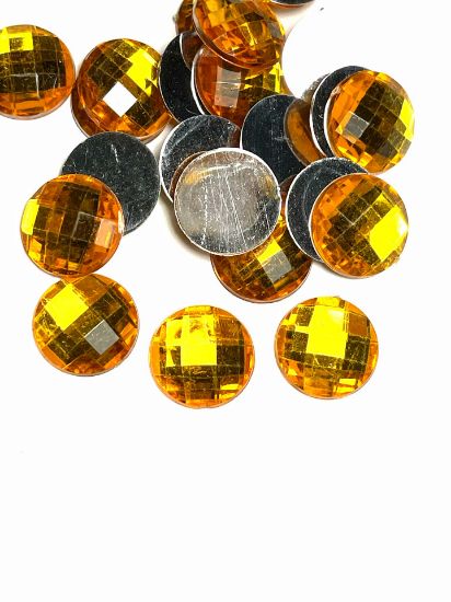 Picture of Faceted Cabochon 14mm Topaz x8