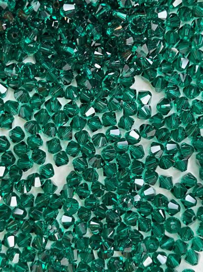 Picture of SW 5328 Xilion Bead 4mm Emerald x100