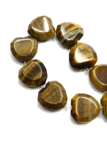 Picture of Tigereye (natural) DQ 20 mm faceted Heart x1