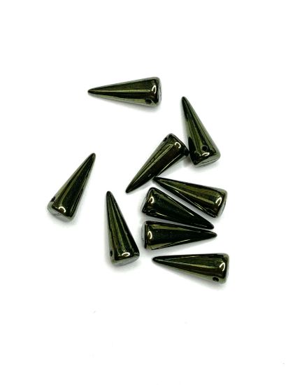 Picture of Spikes 7x17mm Jet Green Luster x6