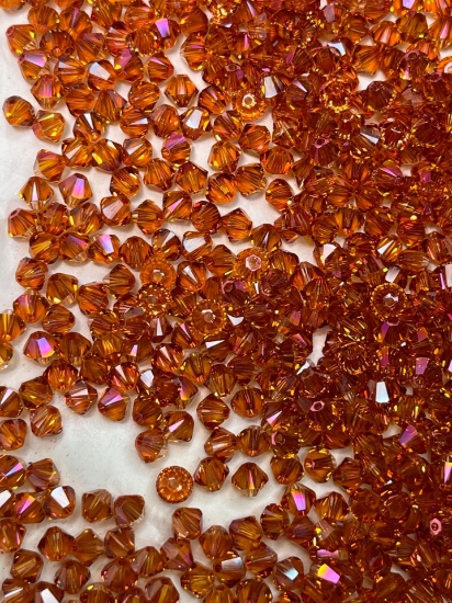 Picture of Swarovski 5328 Xilion Bead 4mm Crystal Astral Pink x100