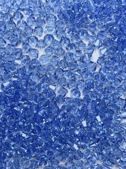 Picture of Swarovski 5328 Xilion Bead 4mm Light Sapphire x100