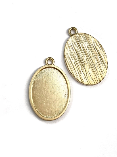 Picture of Pendant setting 30x22mm oval Gold Mat Plate x1