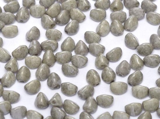 Picture of Pinch Bead 5mm Chalk White Grey Luster x50