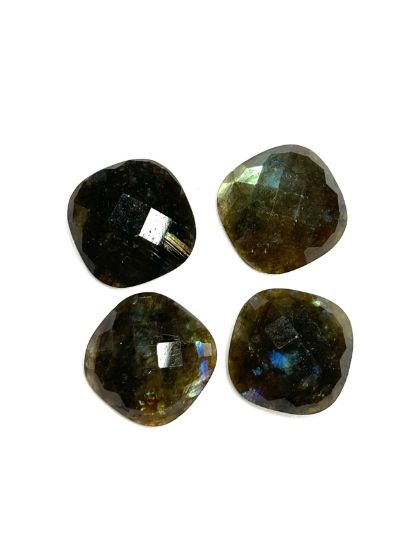 Picture of Cabochon Labradorite Faceted Square 15mm x1