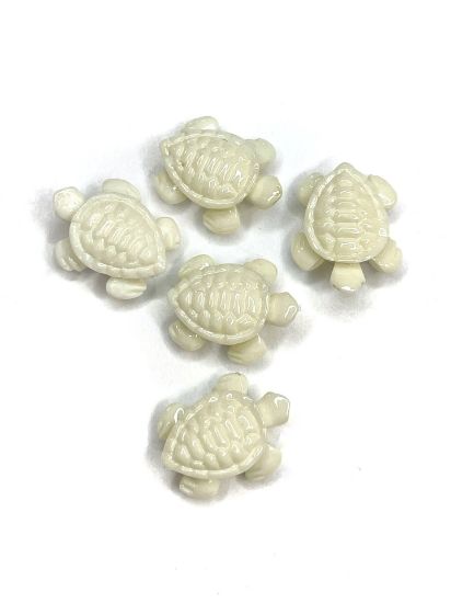 Picture of Acrylic Bead Turtle 18x15mm Eggshell x5
