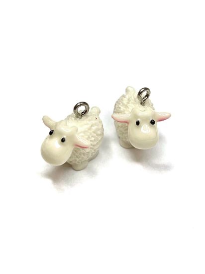 Picture of Pendant Sheep 20x15mm White x1