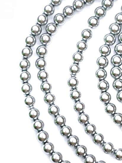 Picture of Preciosa Nacre Round Maxima 6mm Light Grey Pearl x50