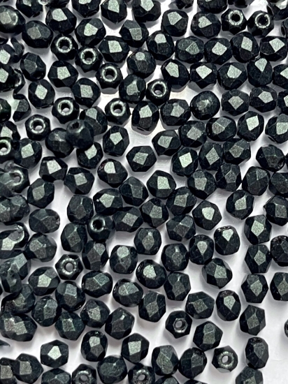 Picture of Fire-Polished 3mm Suede Dark Forest x100