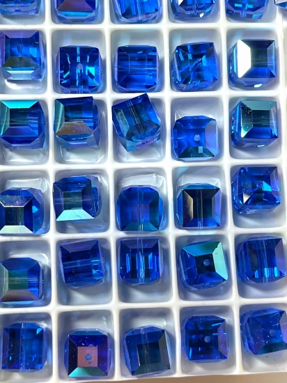 Picture of Swarovski 5601 Cube 8mm Sapphire AB x1