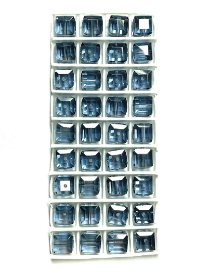 Picture of Swarovski 5601 Cube 6mm Satin Light Sapphire x1