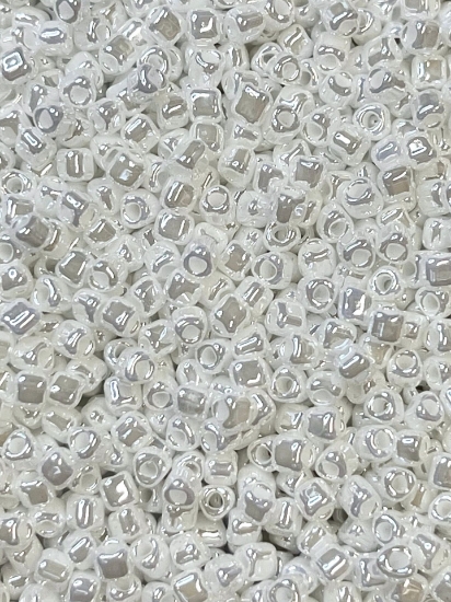 Picture of Miyuki Triangle 10/0 420 White Pearl Ceylon x10g