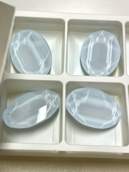 Picture of Swarovski 4127 Oval 30x22mm Crystal Powder Blue x1