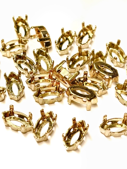 Picture of Swarovski 4228/S Navette 10x5mm Gold Tone x1