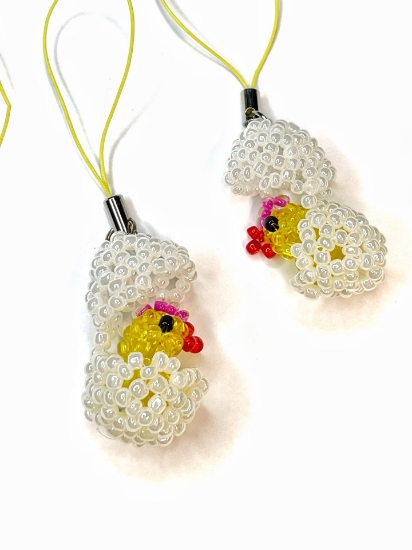 Picture of Zipper pull glass Beaded Chicken in Egg x1