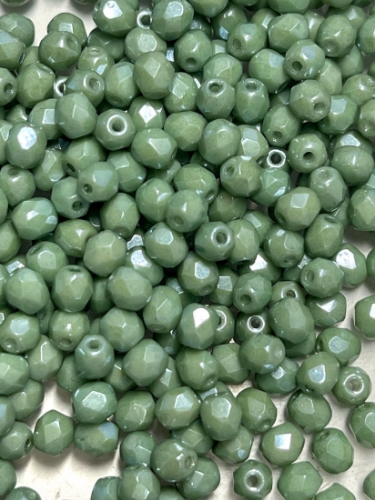 Picture of Fire-Polished 4mm Chalk White Teal Luster x100