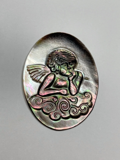 Picture of Cameo black lip shell (natural) angel 38x29mm oval x1