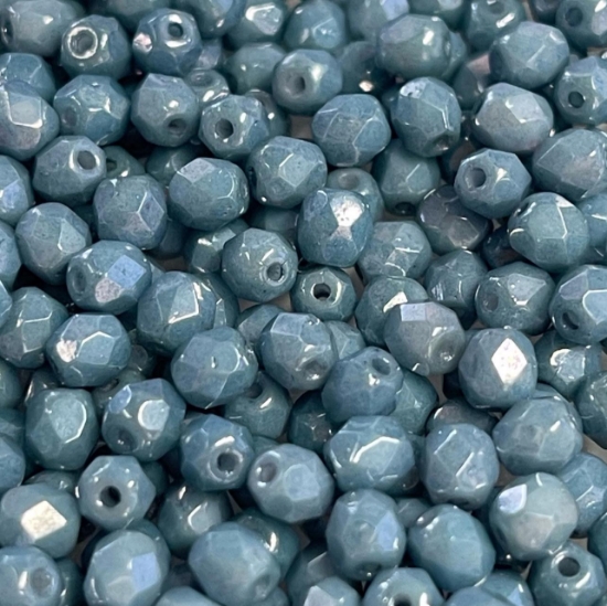 Picture of Fire-Polished 4mm Chalk White Baby Blue Luster x100