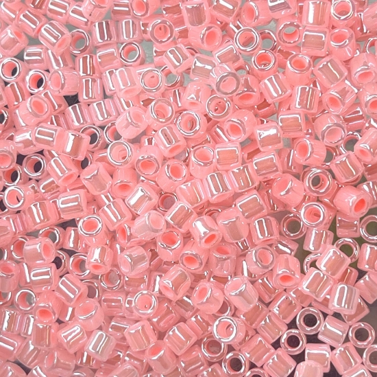 Picture of Miyuki Delica 8/0 DBL244 Lined Crystal/ Light Pink x10g
