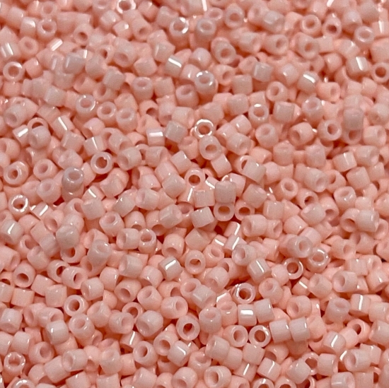 Picture of Miyuki Delica 11/0 DB206 Opaque Salmon x10g 