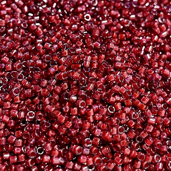 Picture of Miyuki Delica 11/0 DB280 Cranberry Lined Crystal Luster x10g