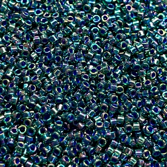 Picture of Miyuki Delica 11/0 DB276 Lined Emerald AB x10g