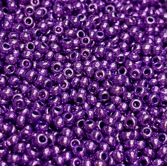 Picture of Czech Seed Beads 11/0 Violet Metallic x10g