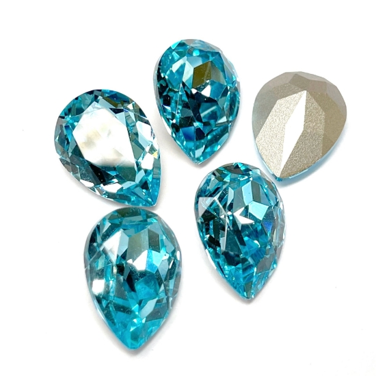 Picture of Preciosa Baroque Pear Maxima 18x13mm Aqua Bohemica x1