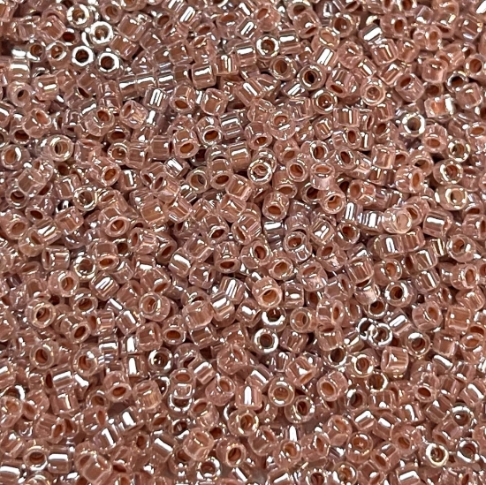 Picture of Miyuki Delica 11/0 DB256 Light Cinnamon Ceylon x10g