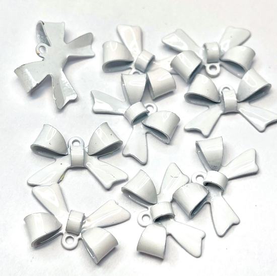 Picture of Bowknot pendant 15x10mm White x1