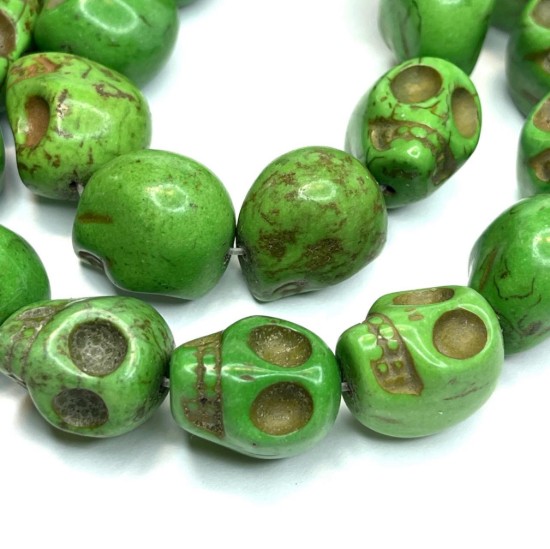 Picture of Synthetic Turquoise Skull 18x17mm Green x10