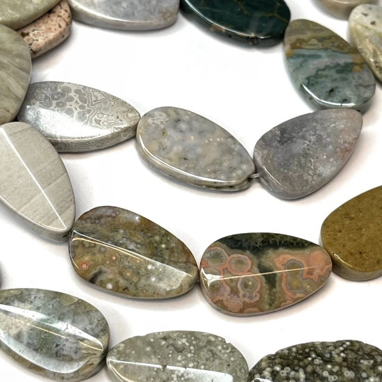 Picture of Ocean Jasper 25X15mm Leaf x38cm