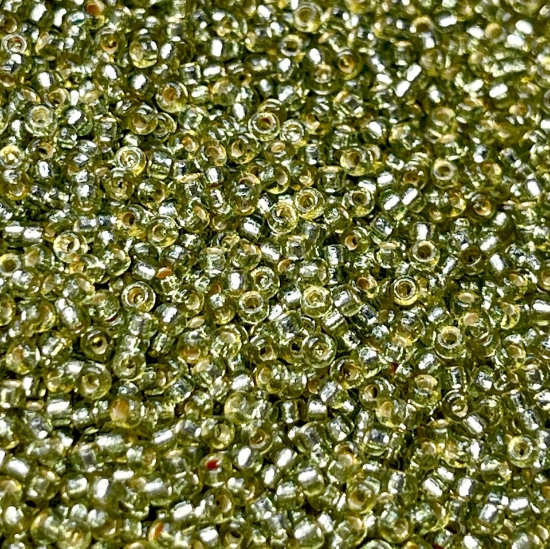 Picture of Miyuki Rocaille 15/0 4273 Duracoat Silver Lined Dyed Green x10g