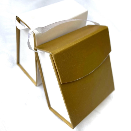Picture of Premium Magnetic Earrings Box 8,5x7,5x4,5cm Gold x1