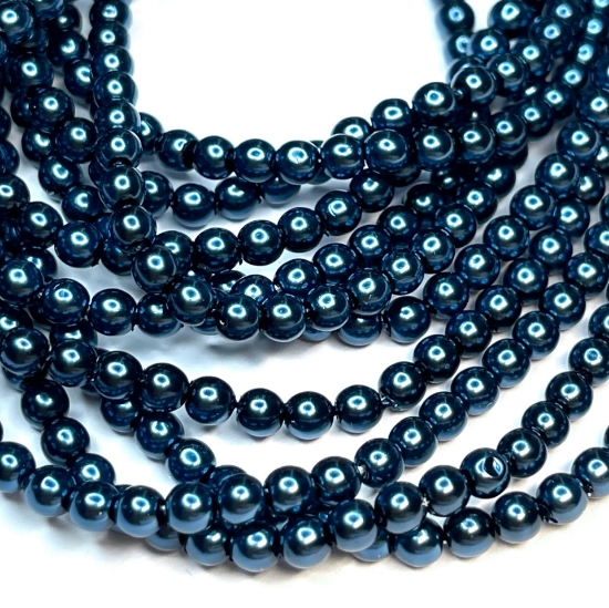 Picture of Czech Glass Pearls 4mm Montana x120