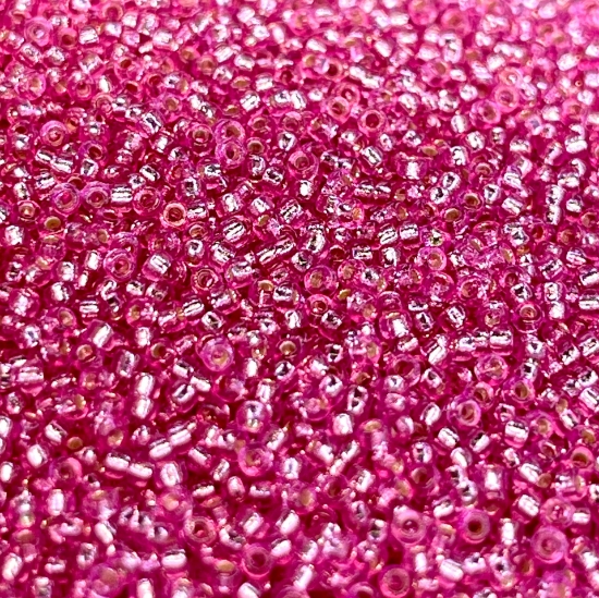 Picture of Miyuki Rocaille 15/0 4267 Duracoat Silver Lined Dyed Frost Pink x10g
