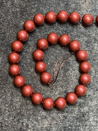 Picture of Swarovski 5810 Pearls 5mm Elderberry Pearl x100