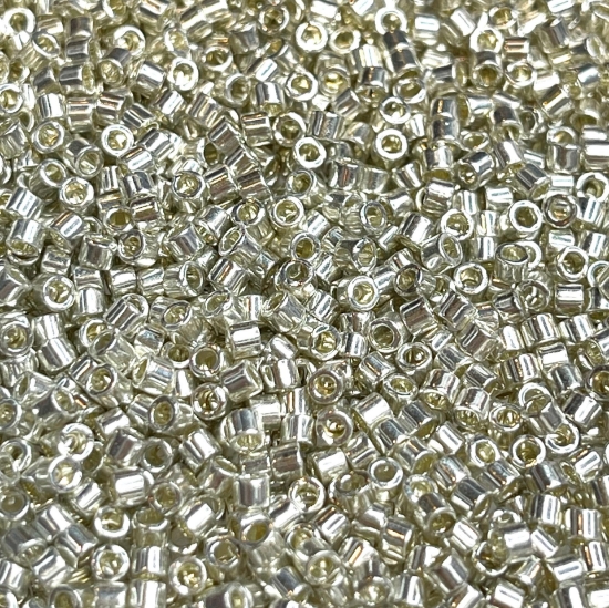 Picture of Miyuki Delica 10/0 DBM35 Galvanized Silver Metallic x10g