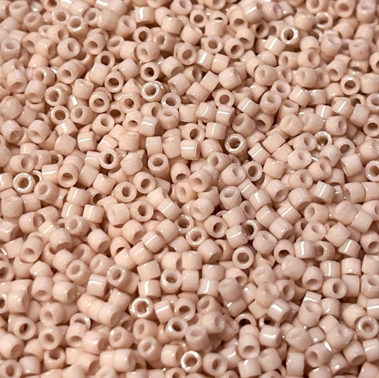Picture of Miyuki Delica 11/0 DB1495 Opaque Pink Champagne x10g