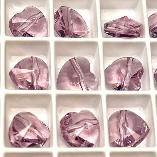 Picture of Swarovski 5742 Heart bead 10mm Light Amethyst x1