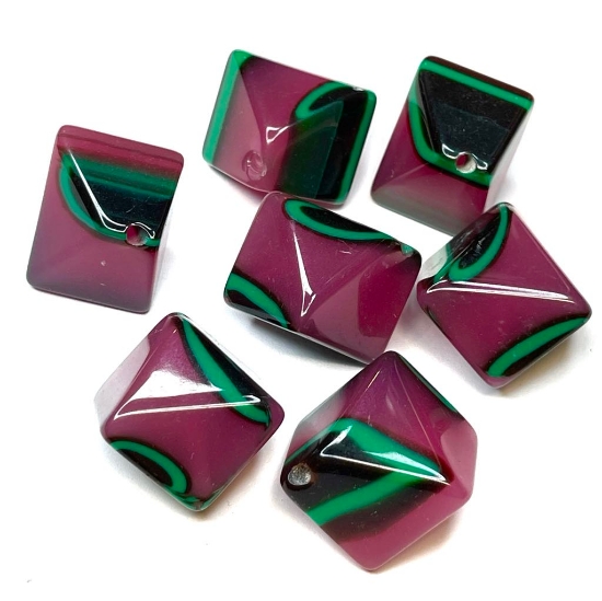Picture of Resin Bead 27x24mm faceted Hot Pink x5