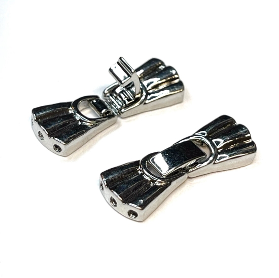 Picture of Clasp Hook 3-strand 30x10mm Silver Tone x1