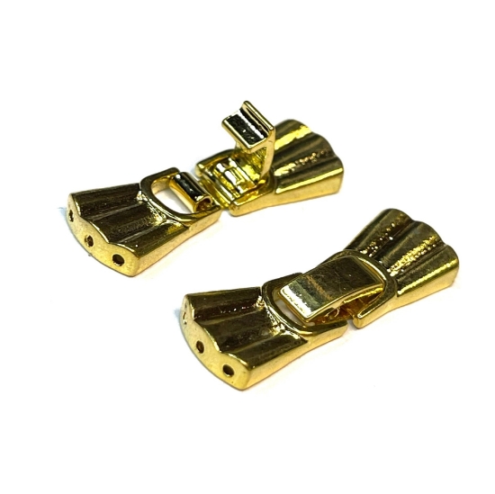 Picture of Clasp Hook 3-strand 30x10mm Gold Tone x1